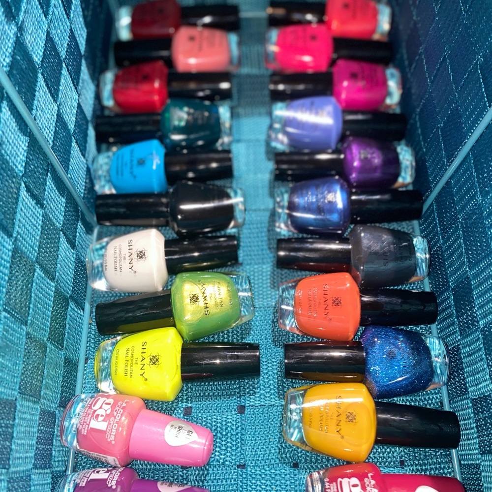 Assorted nail polish